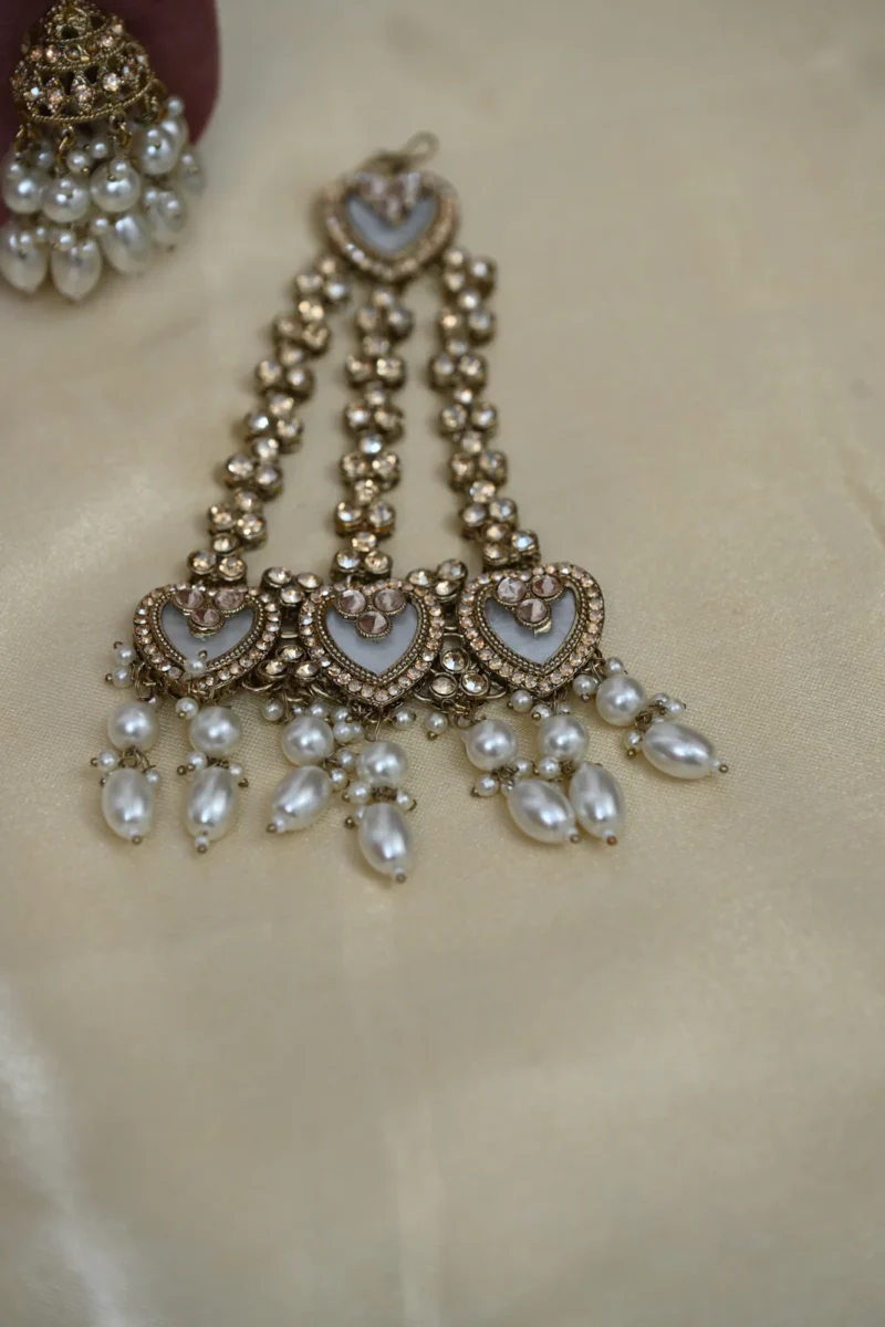 Sitara Mother of White Pearls Semi-Bridal Set - Image 3
