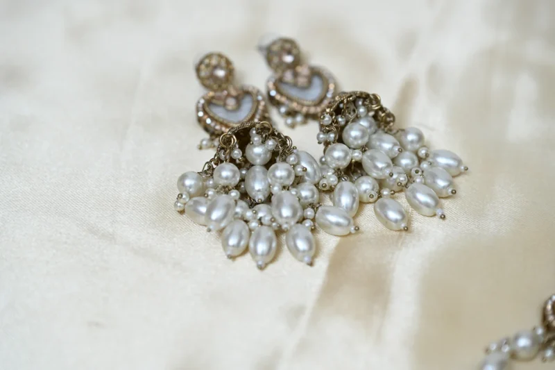 Sitara Mother of White Pearls Semi-Bridal Set - Image 4