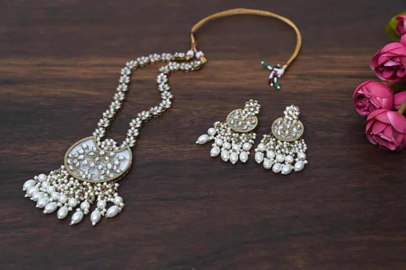 Chandni white Mother of Pearl Kundan Long Necklace - Image 2