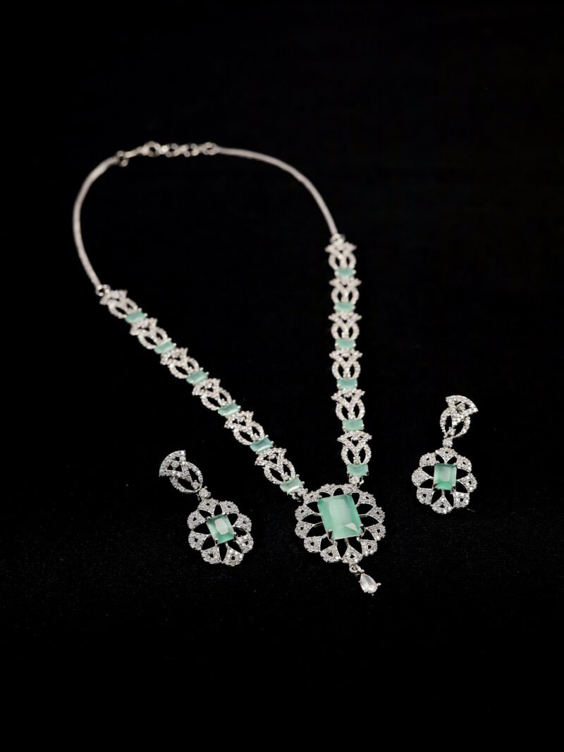 laavanya zirconnia necklace - Image 2