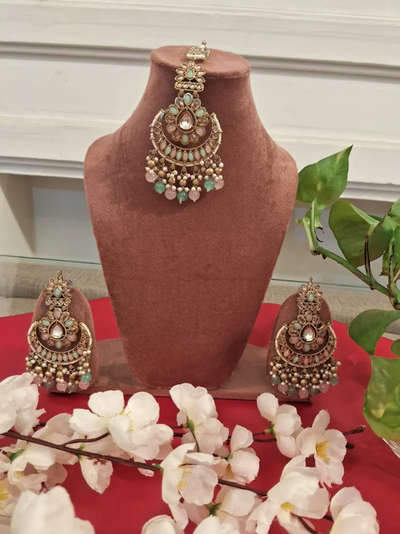 Rang-e-Ruhaani Chandbalis with Tikka - Image 4