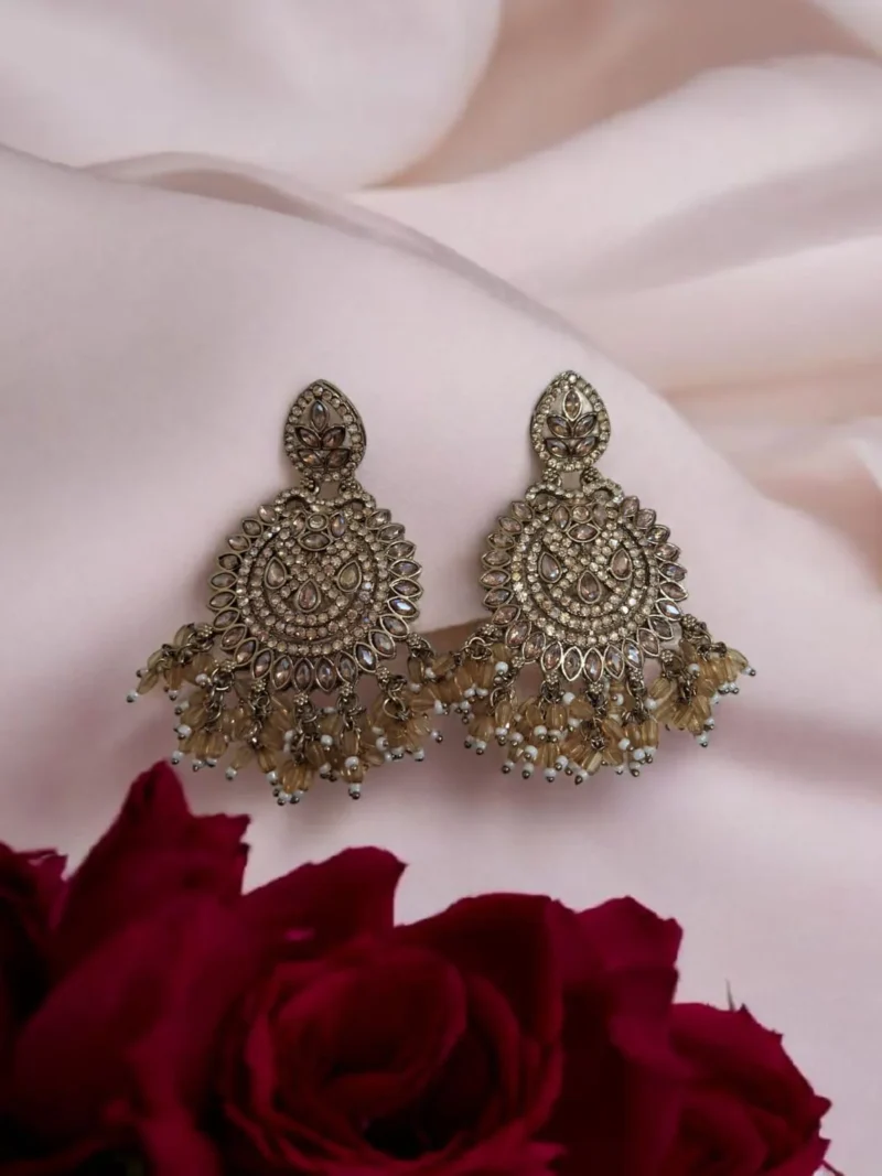 Zareen Mughal Danglers - Image 3