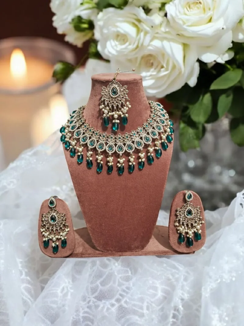 Decent Teal Green With White Pearls Necklace - Image 2