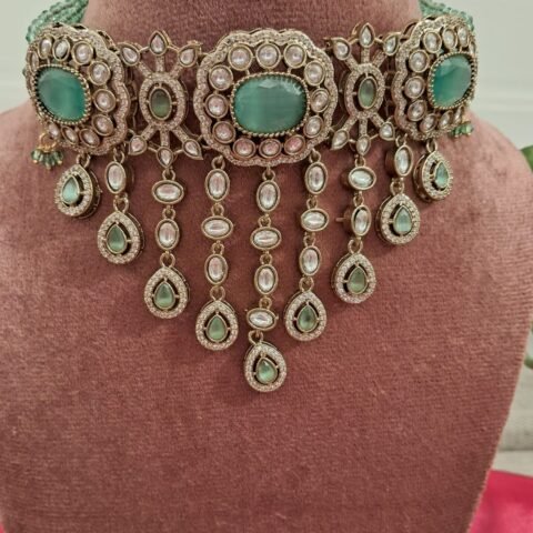 Glow in Green Glamour