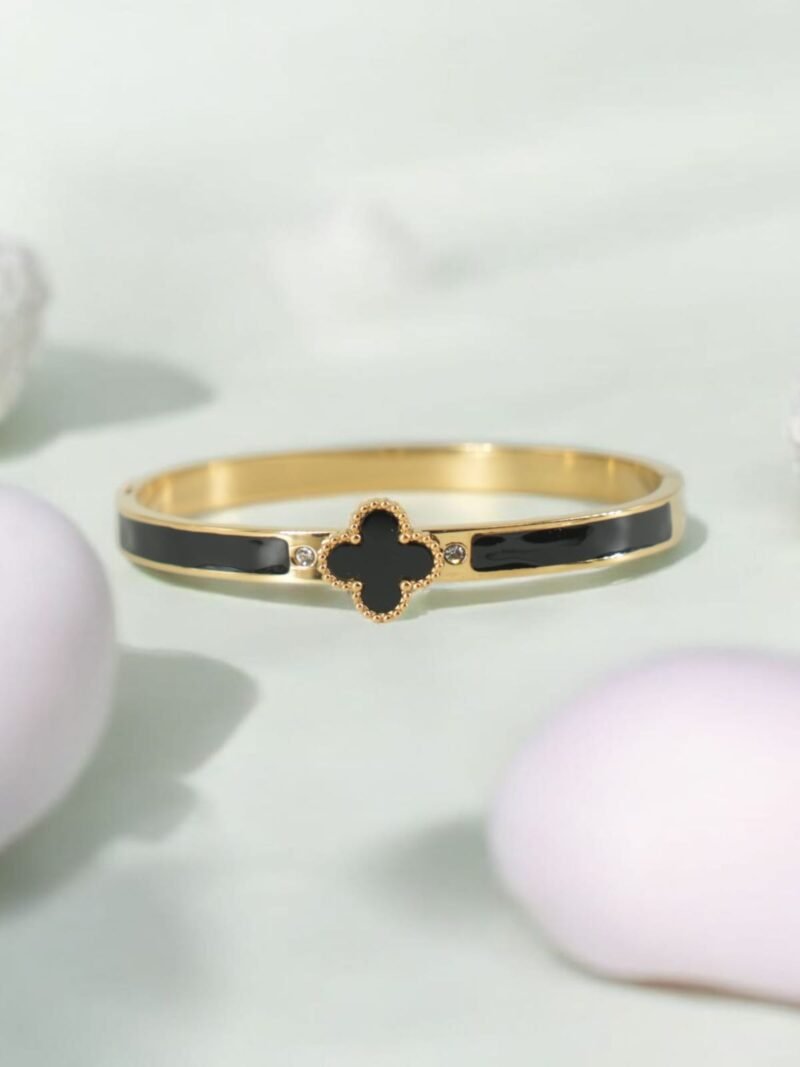 Noir Bloom Bracelet – Glossy Black & Gold Accent