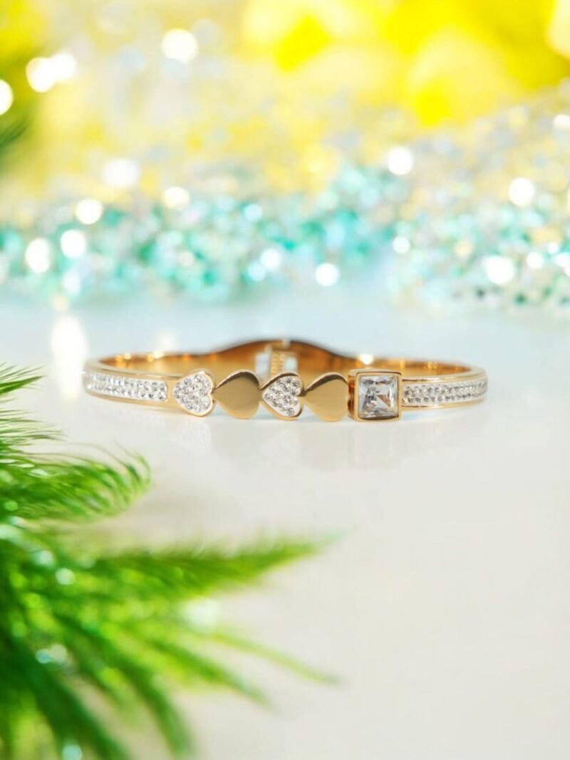 Golden Glimmer Hearts Crystal Trio with Luxe Stone Detail