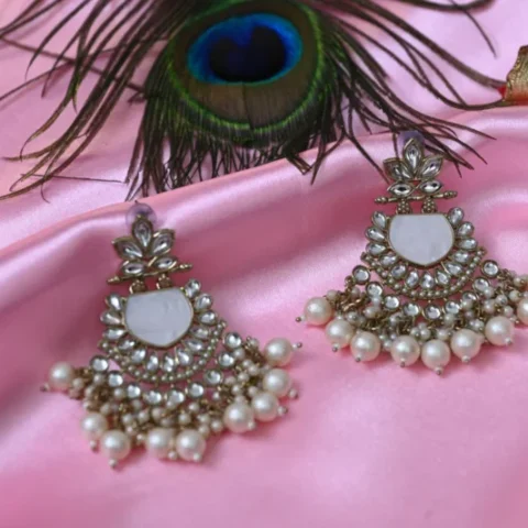 Chaand Moti Kundan Earrings one