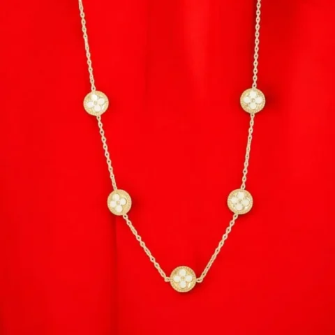 Reversible Clover Medallion Chain – Black & White Dual Look