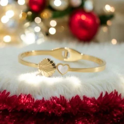 Shell & Heart Charm Bracelet – Anti-Tarnish Golden Love