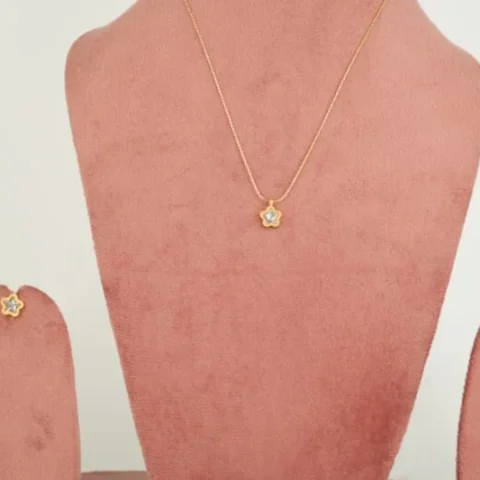 Twinkle Star Set – Pendant & Stud Earrings