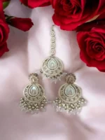Gulabi Shabnam – Silver Pearl Bridal Earrings & Maang Tikka Set - Image 3