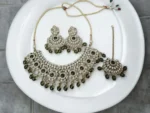 Green Hariyali Kundan Jewellery Set With Tikka for Women - Image 2