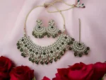 Green Hariyali Kundan Jewellery Set With Tikka for Women - Image 3