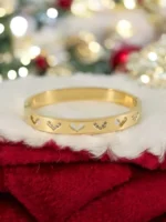 HeartGlow Elegance – Golden Crystal Heart Band Bracelet