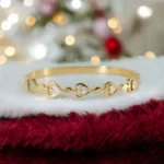 Golden Love Link – Minimal Crystal Heart Chain Bracelet