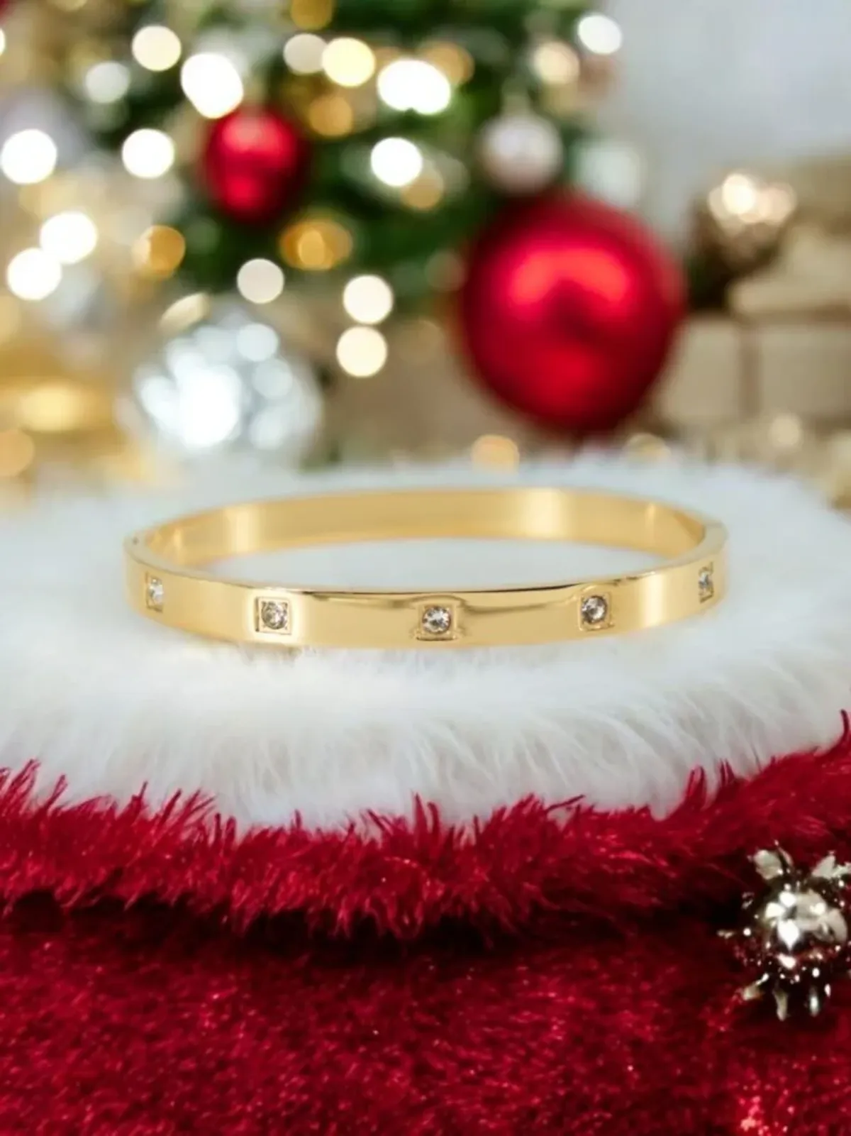 FF127_1765470426617_59uwk5m2zpff1o0 Luxe Line Radiance – Golden Crystal Studded Band Bracelet - Image 1